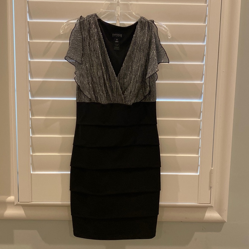 En Focus Studio Silver/Black Dress